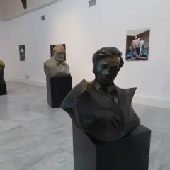 Adam Myjak: Rzeźby, styl, dzieła odkryj mistrza ekspresji!